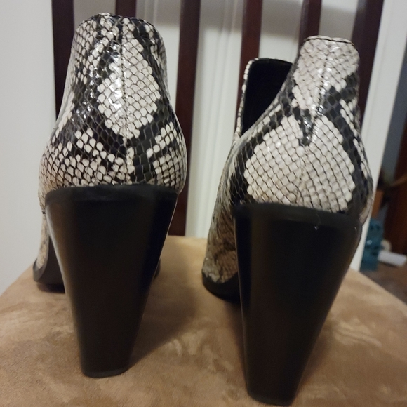 Naturalizer Faux Snakeskin Booties - Picture 3 of 7